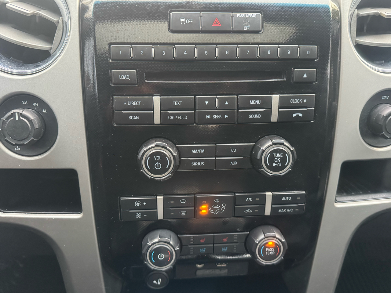 Ford F-150 FX4 SuperCrew 4WD 2012