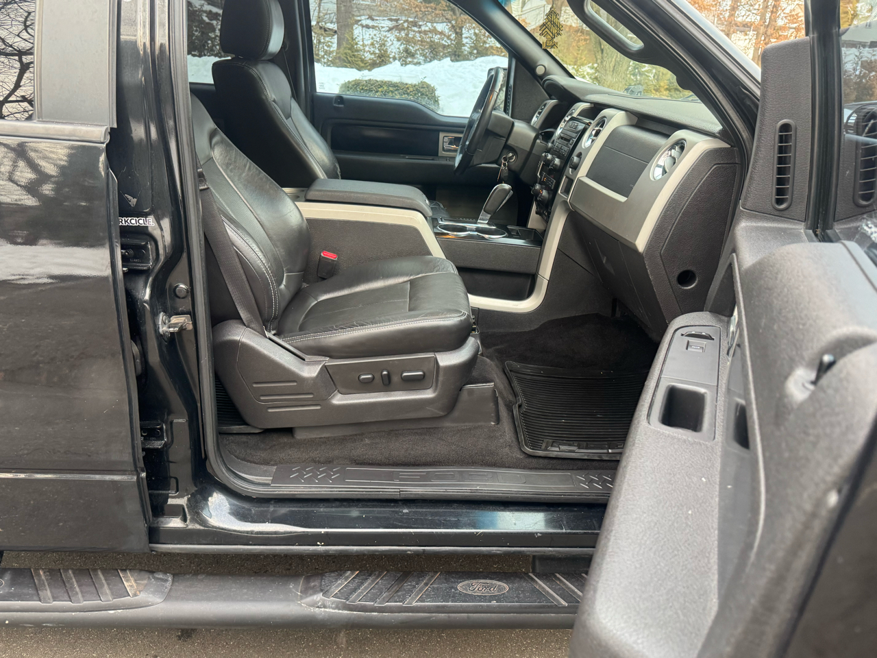 Ford F-150 FX4 SuperCrew 4WD 2012