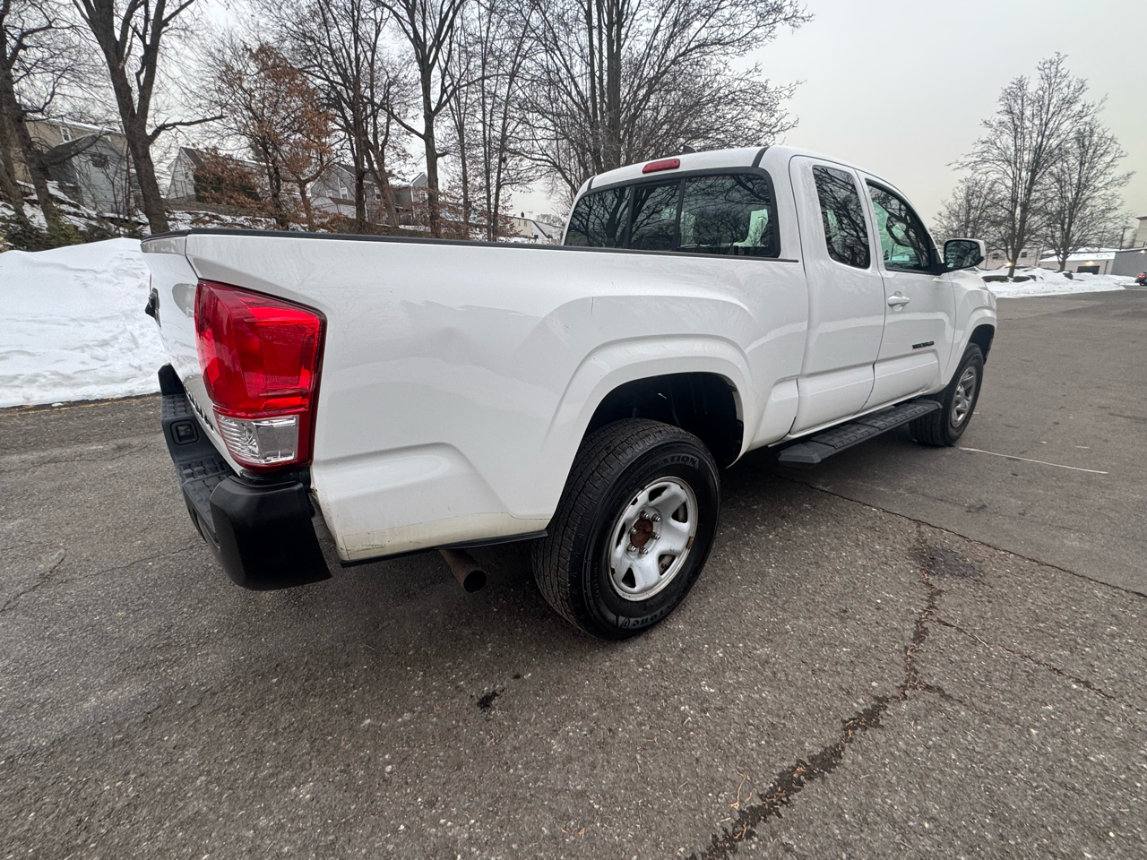 Toyota Tacoma SR5 Access Cab I4 6AT 2WD 2017
