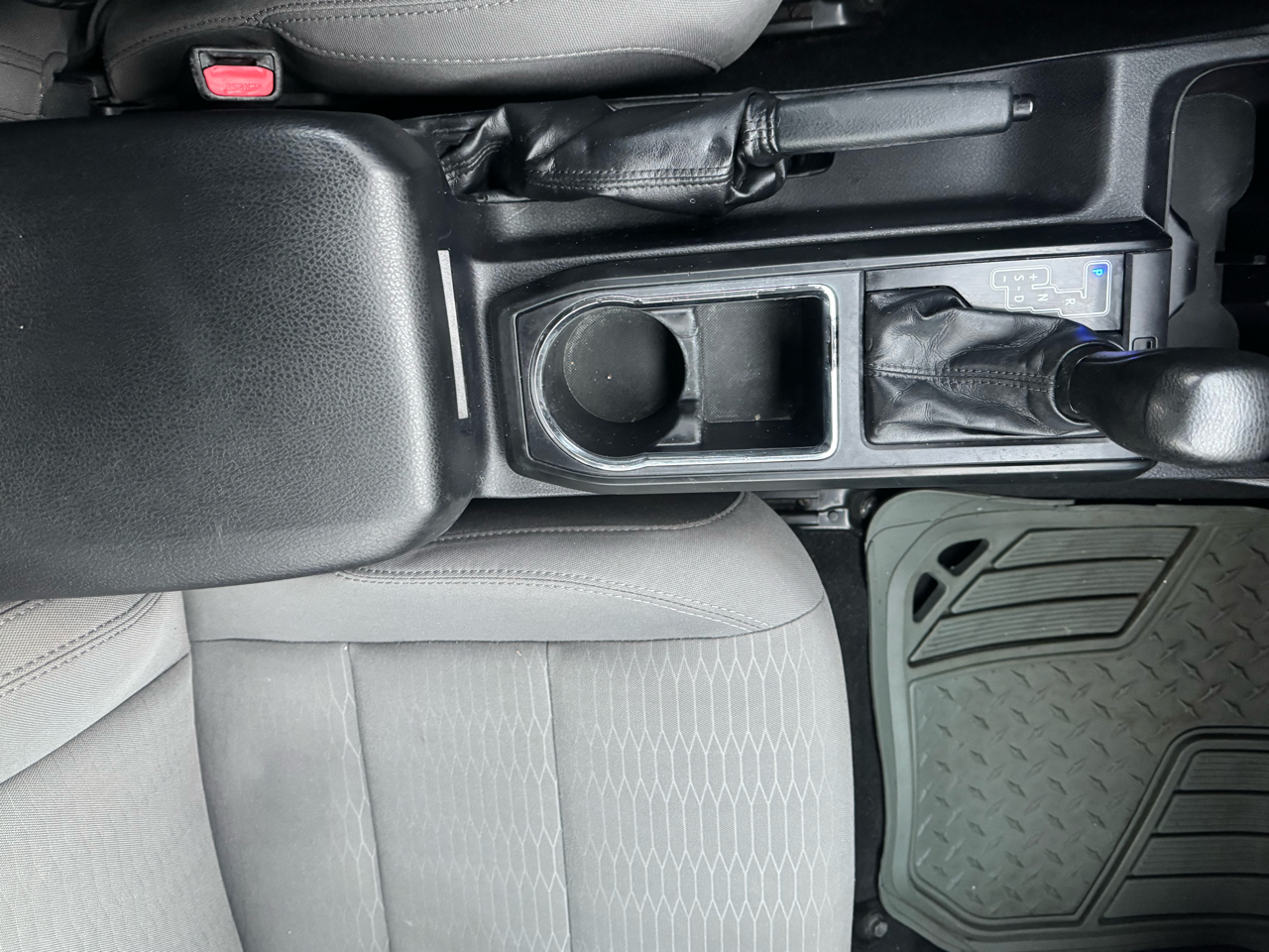 Toyota Tacoma SR5 Access Cab I4 6AT 2WD 2017