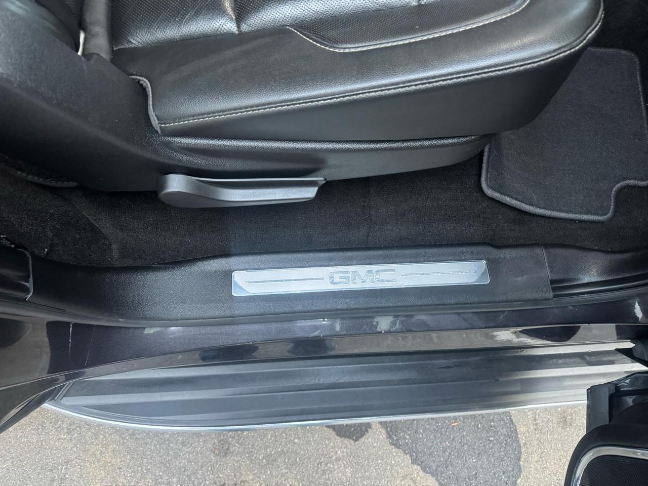 GMC Yukon XL SLT 4WD 2018