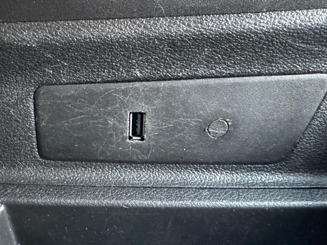 Ford Transit 350 Wagon Med. Roof XL w/Sliding Pass. 148-in. WB 2018