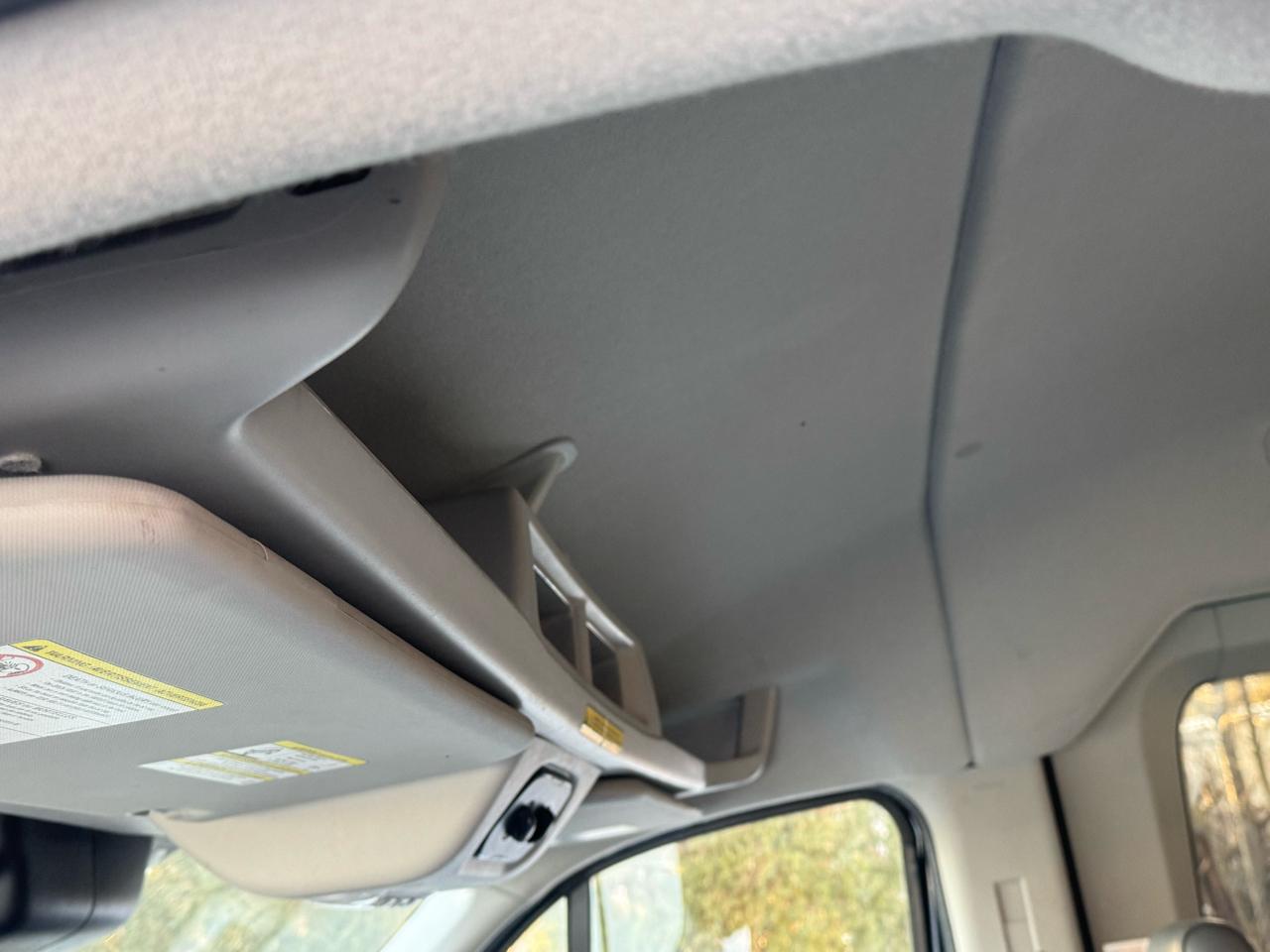 Ford Transit 350 Wagon Med. Roof XL w/Sliding Pass. 148-in. WB 2018