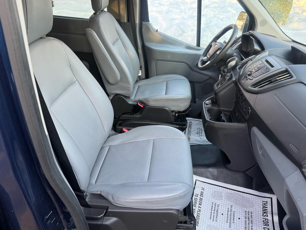 Ford Transit 350 Wagon Med. Roof XL w/Sliding Pass. 148-in. WB 2018