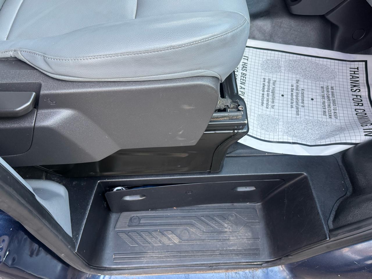 Ford Transit 350 Wagon Med. Roof XL w/Sliding Pass. 148-in. WB 2018