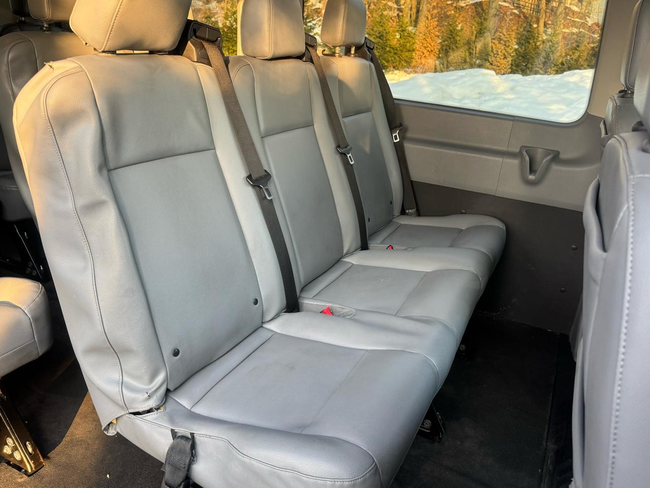 Ford Transit 350 Wagon Med. Roof XL w/Sliding Pass. 148-in. WB 2018