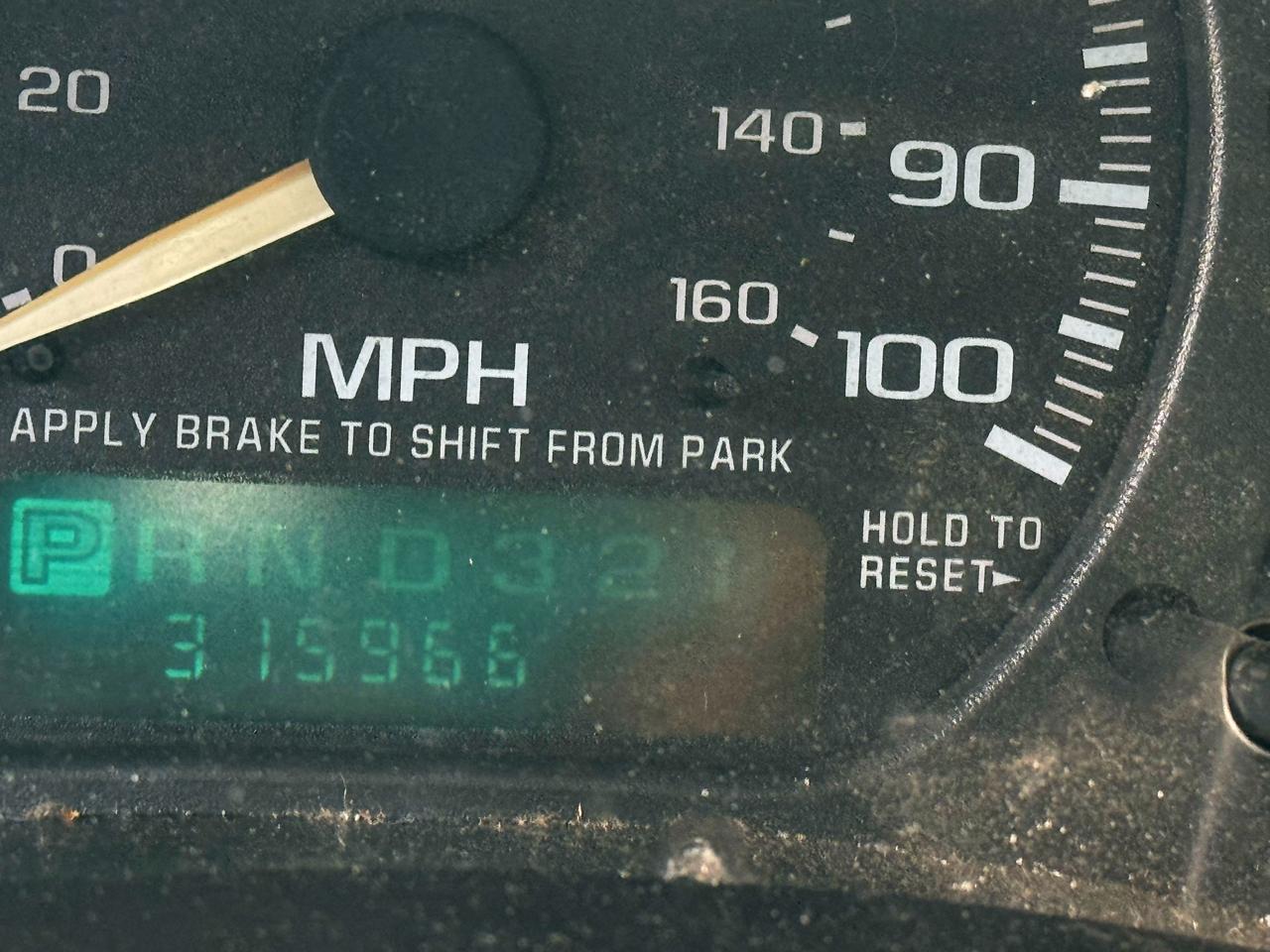 Chevrolet Avalanche 1500 4WD 2002