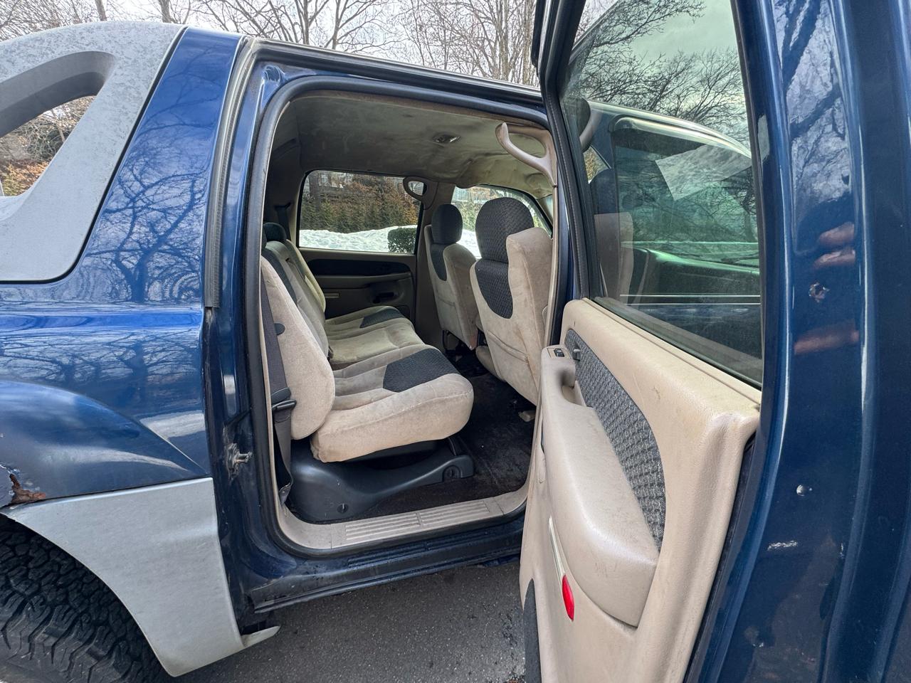 Chevrolet Avalanche 1500 4WD 2002