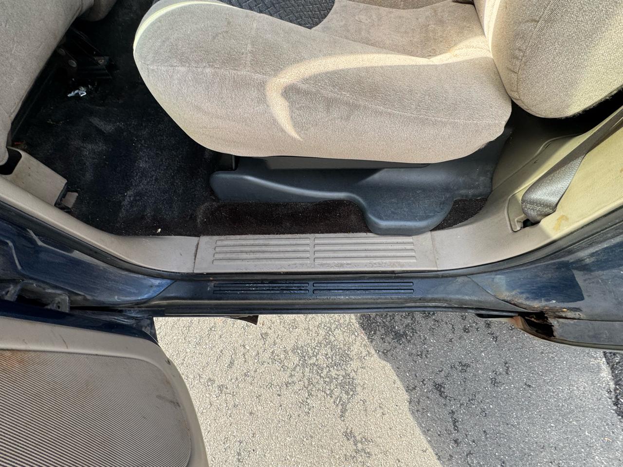 Chevrolet Avalanche 1500 4WD 2002