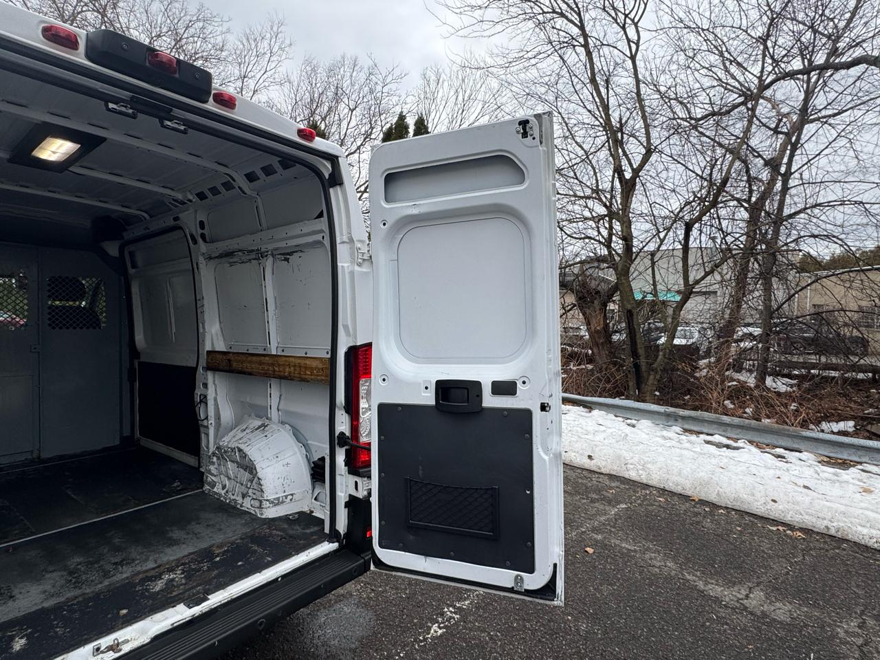 RAM Promaster 2500 High Roof 136-in. WB 2021