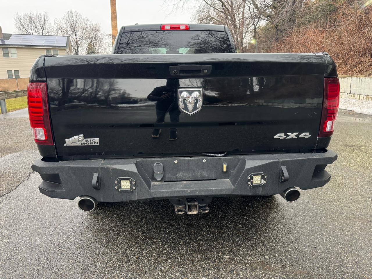 RAM 1500 4WD Crew Cab 140.5" Express 2014