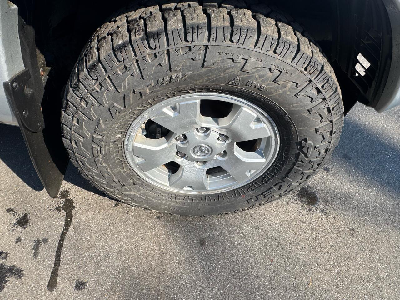 Toyota Tacoma Access Cab V6 Auto 4WD 2012