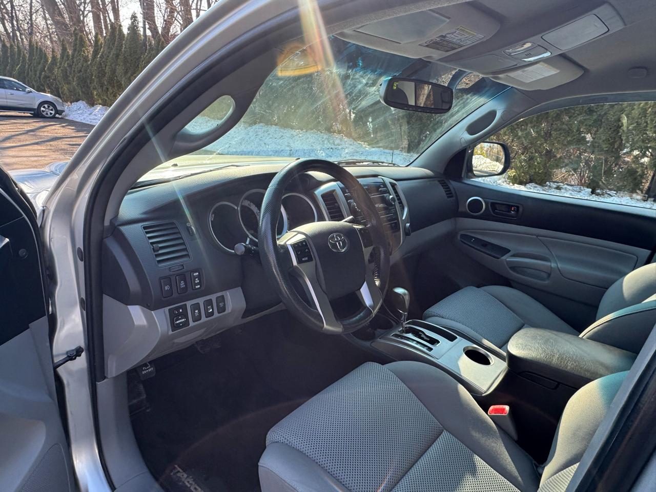 Toyota Tacoma Access Cab V6 Auto 4WD 2012