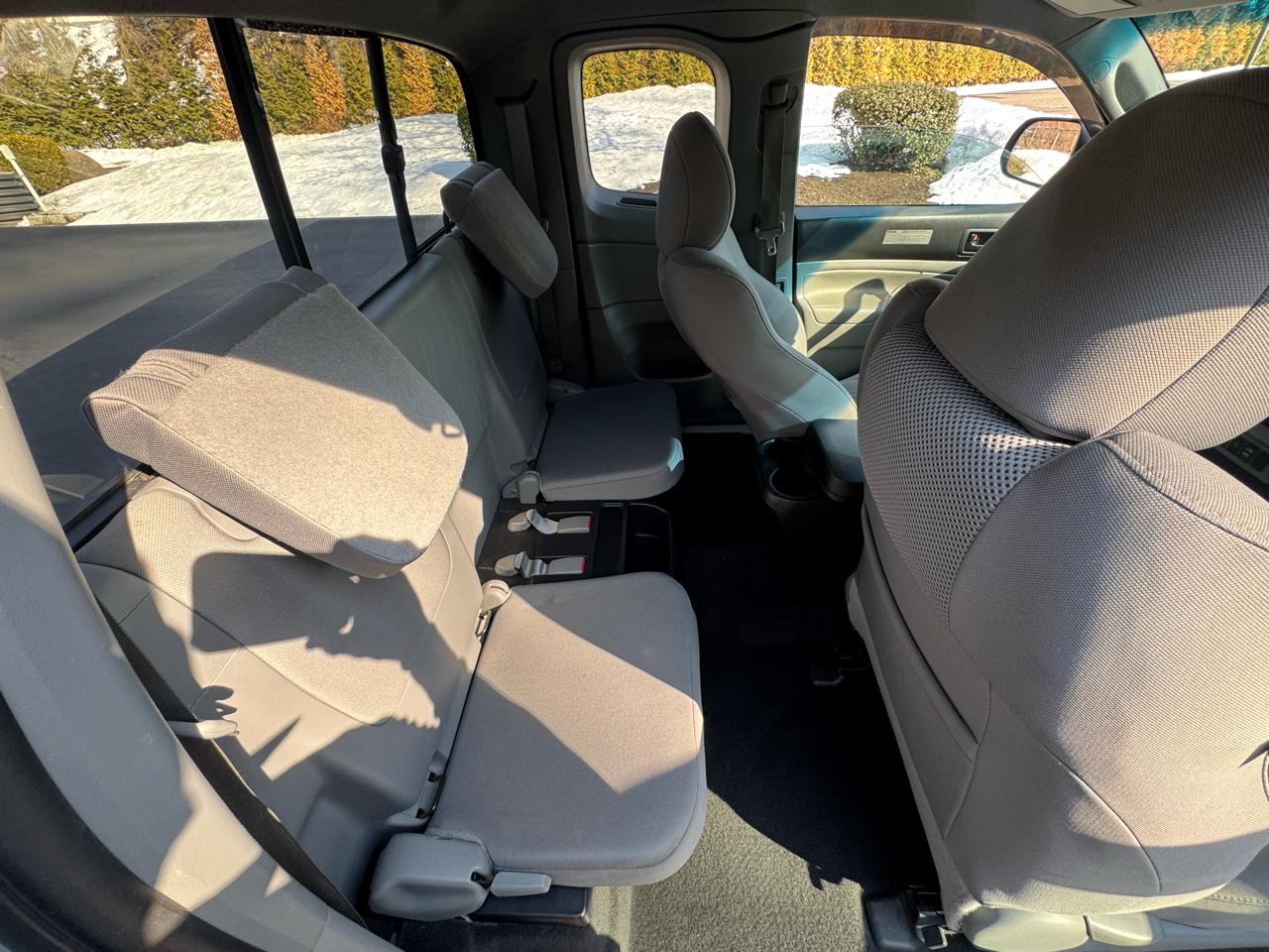 Toyota Tacoma Access Cab V6 Auto 4WD 2012