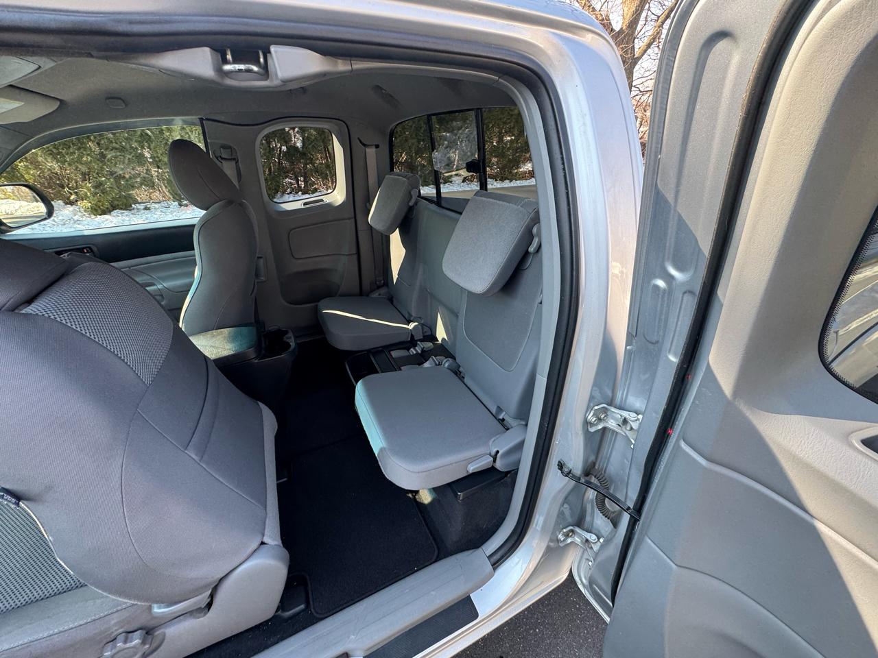 Toyota Tacoma Access Cab V6 Auto 4WD 2012