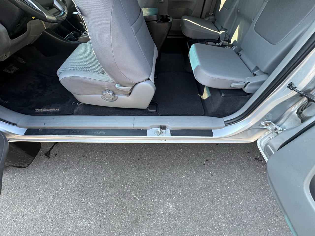 Toyota Tacoma Access Cab V6 Auto 4WD 2012