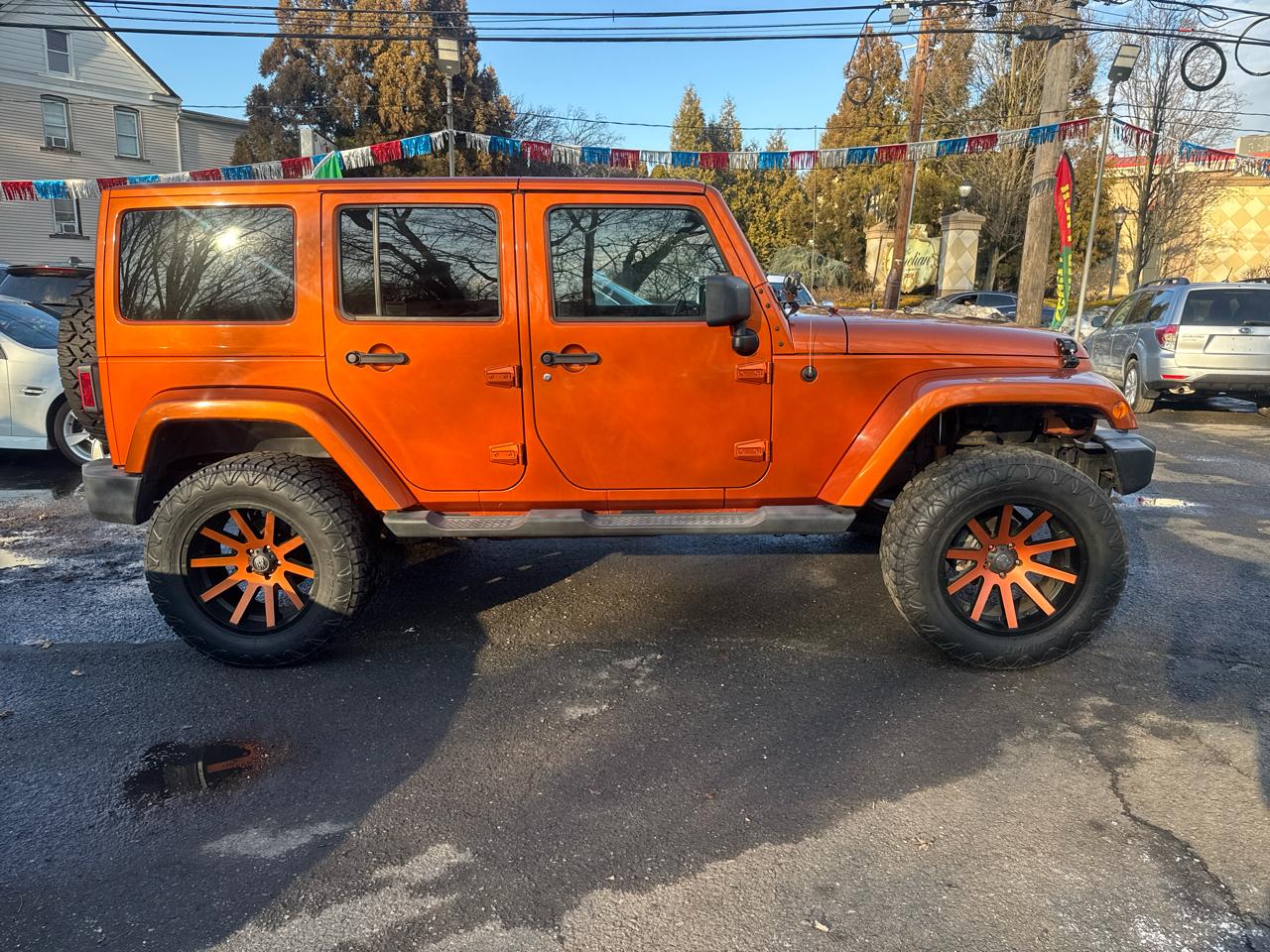 Jeep Wrangler Unlimited Sahara 4WD 2011