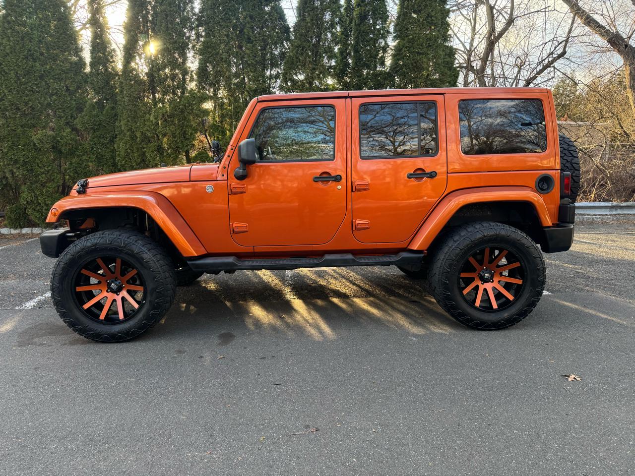Jeep Wrangler Unlimited Sahara 4WD 2011