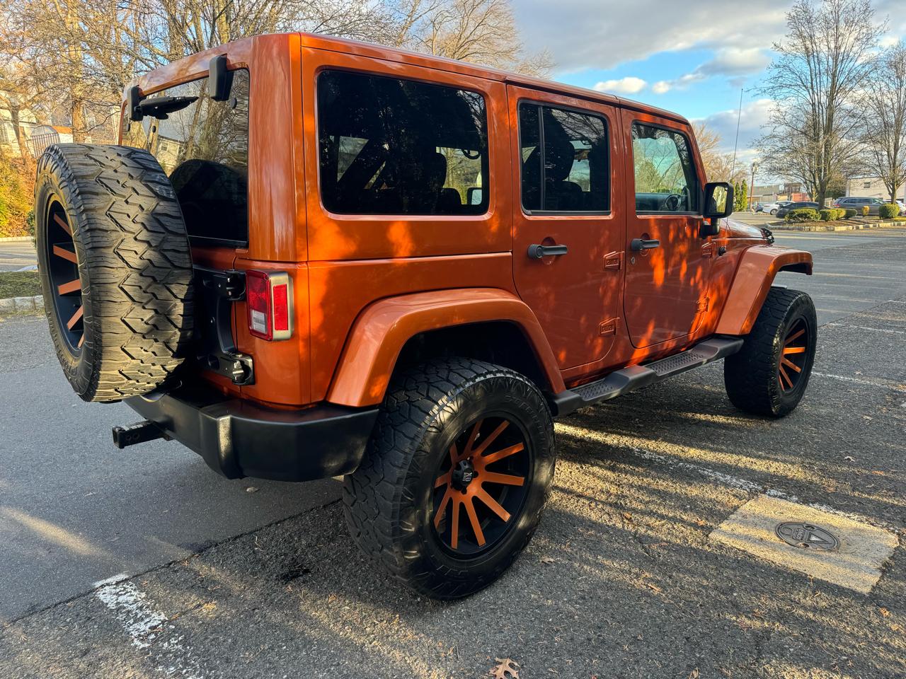 Jeep Wrangler Unlimited Sahara 4WD 2011