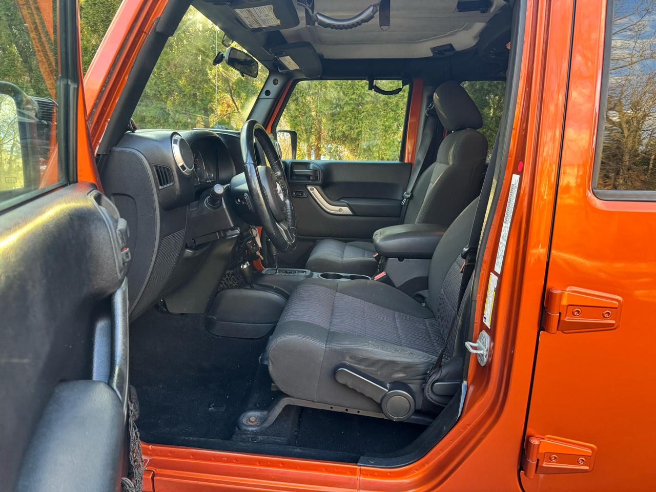 Jeep Wrangler Unlimited Sahara 4WD 2011