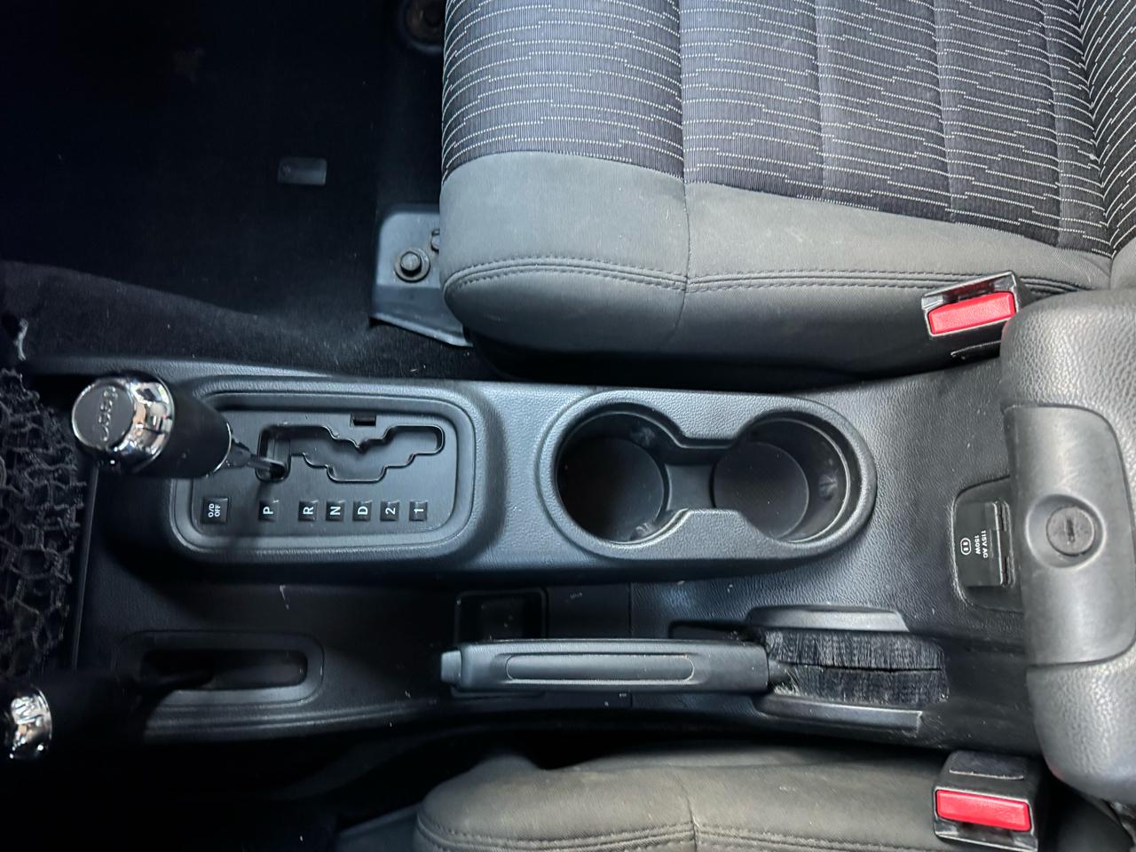 Jeep Wrangler Unlimited Sahara 4WD 2011