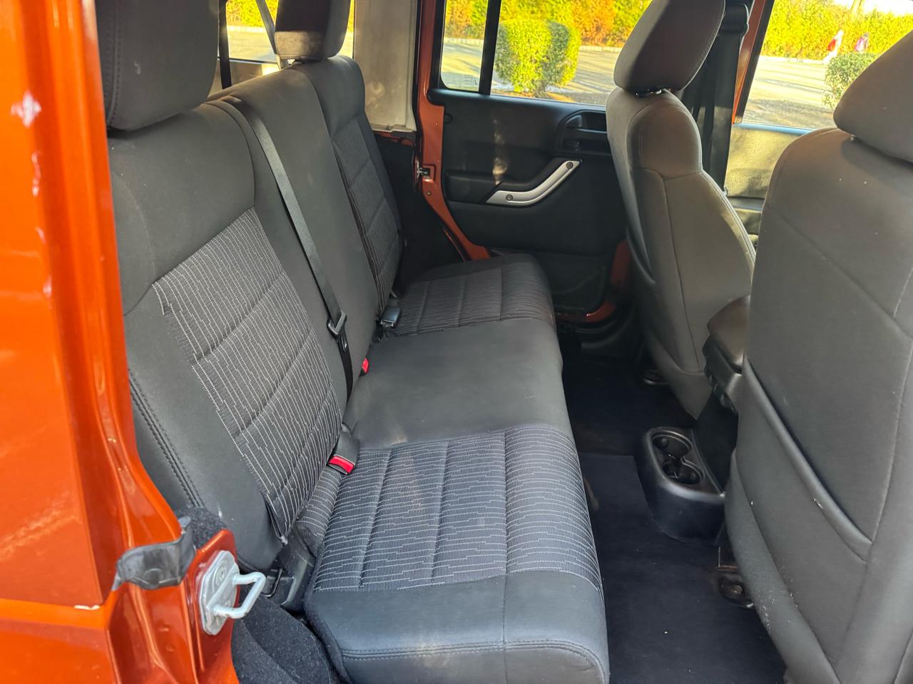 Jeep Wrangler Unlimited Sahara 4WD 2011