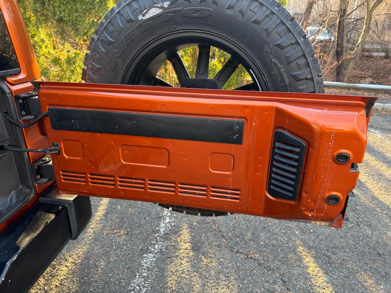 Jeep Wrangler Unlimited Sahara 4WD 2011