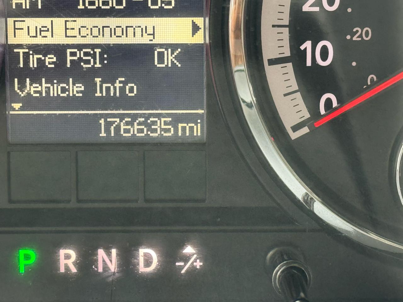 RAM 1500 4WD Crew Cab 149" Sport 2012