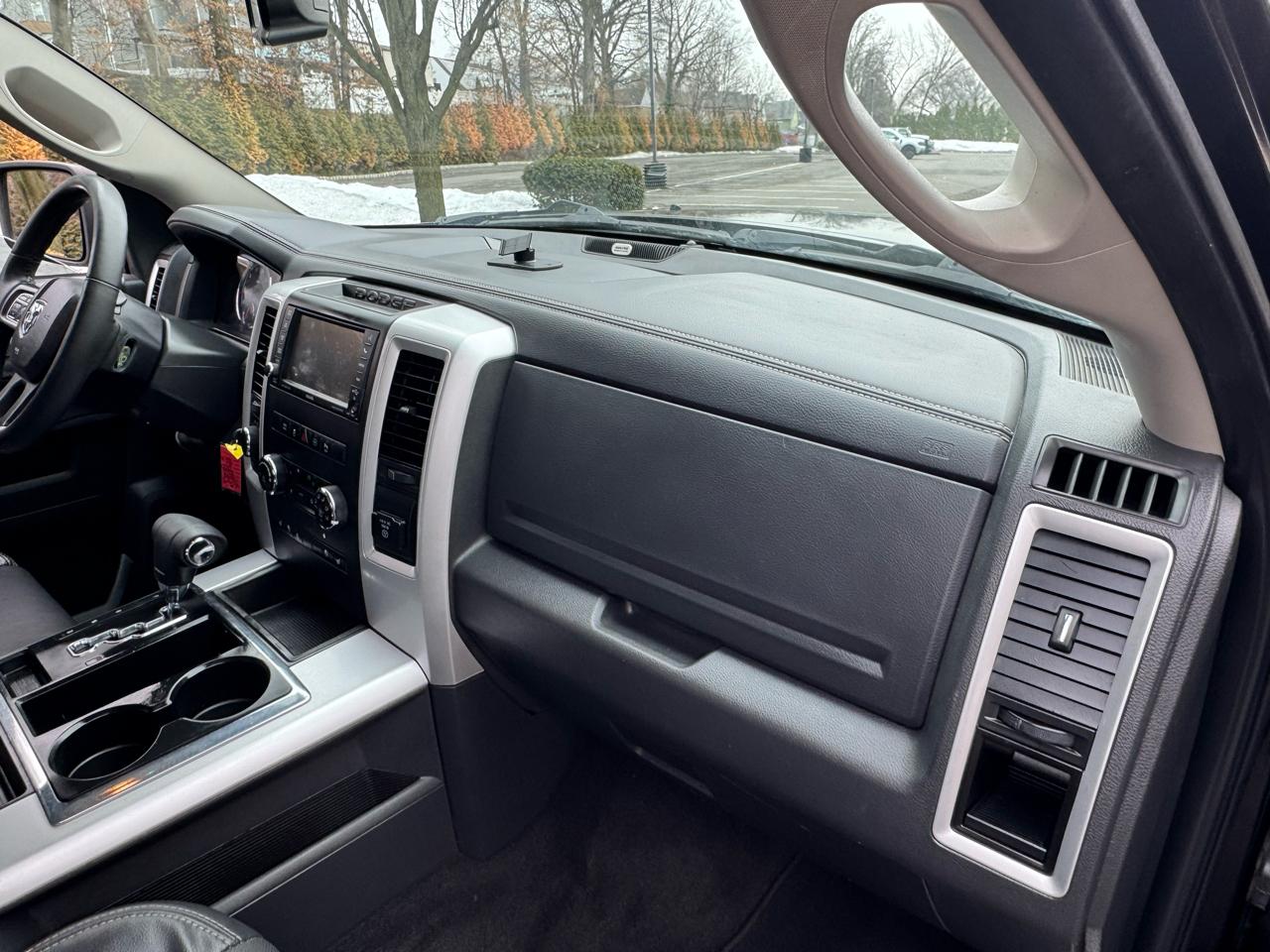 RAM 1500 4WD Crew Cab 149" Sport 2012