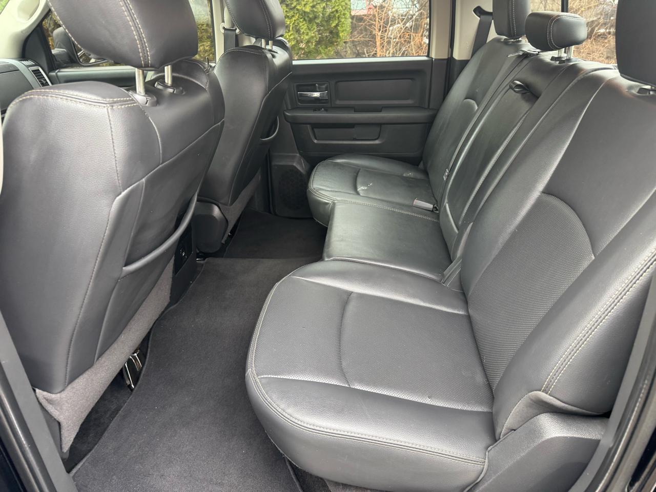 RAM 1500 4WD Crew Cab 149" Sport 2012