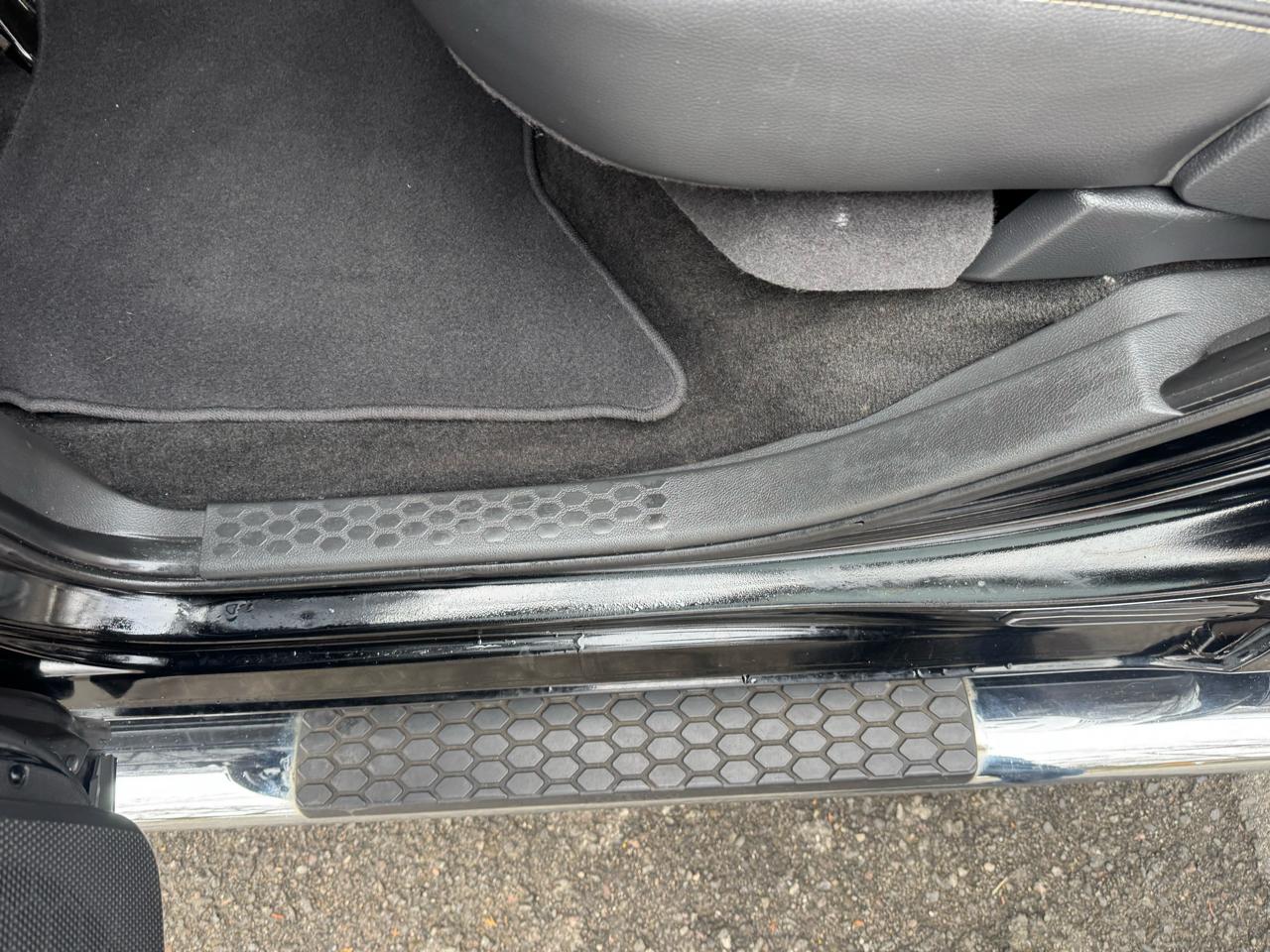 RAM 1500 4WD Crew Cab 149" Sport 2012