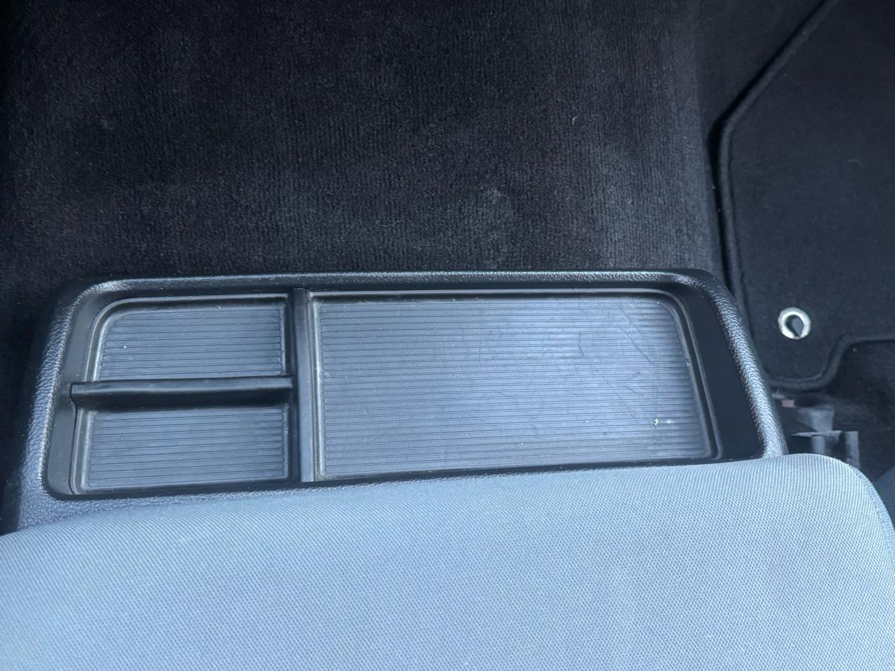 RAM 1500 4WD Crew Cab 140.5" Express 2016