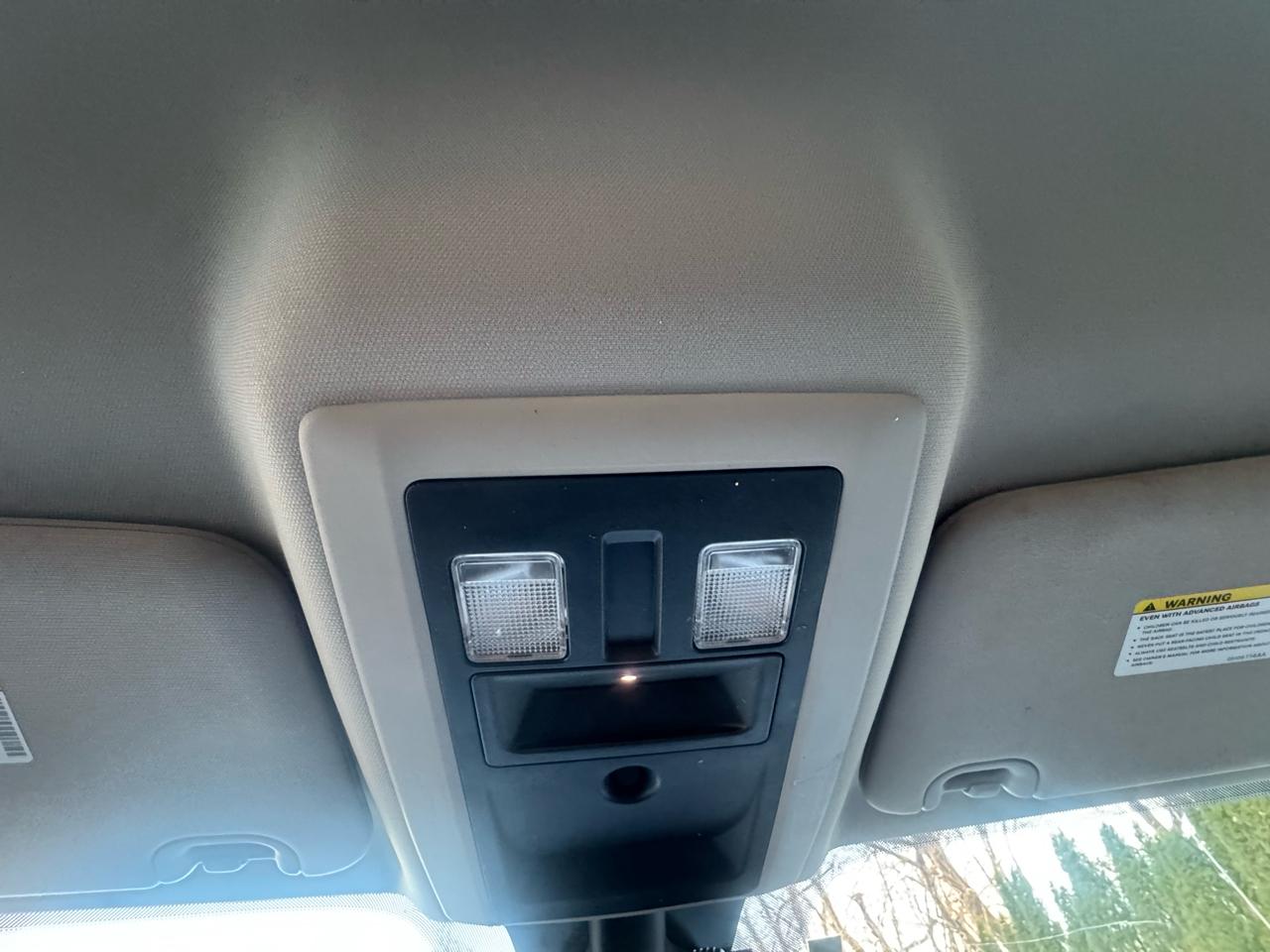 RAM 1500 4WD Crew Cab 140.5" Express 2016