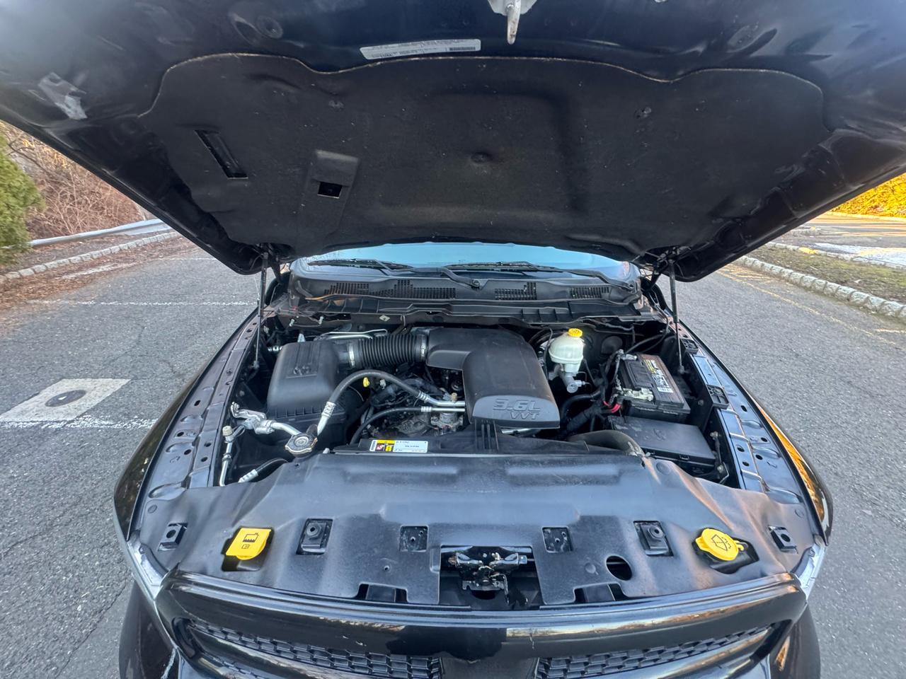 RAM 1500 4WD Crew Cab 140.5" Express 2016