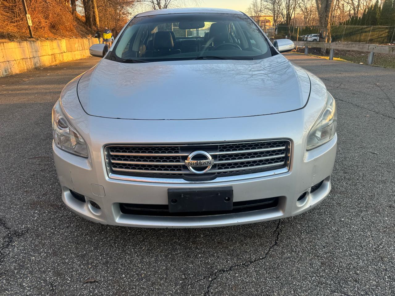 Nissan Maxima SV 2011