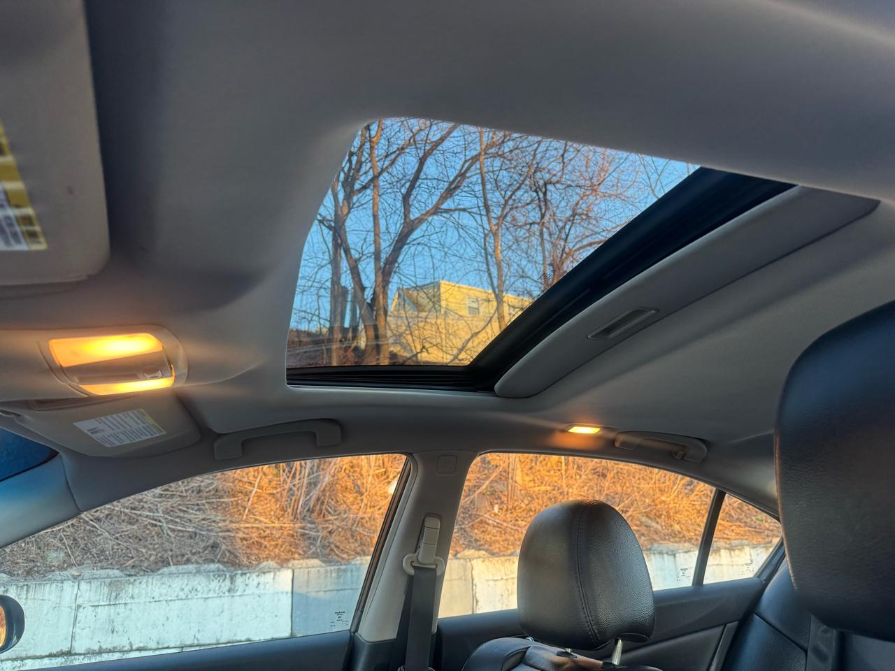 Nissan Maxima SV 2011