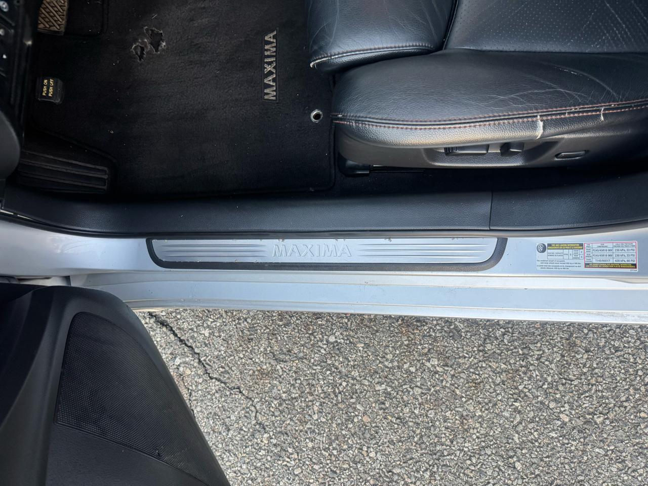 Nissan Maxima SV 2011