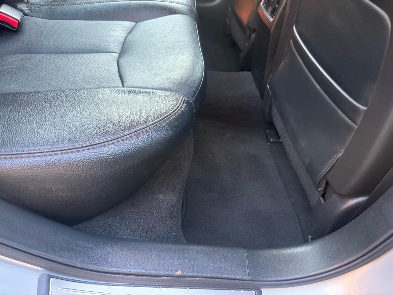 Nissan Maxima SV 2011