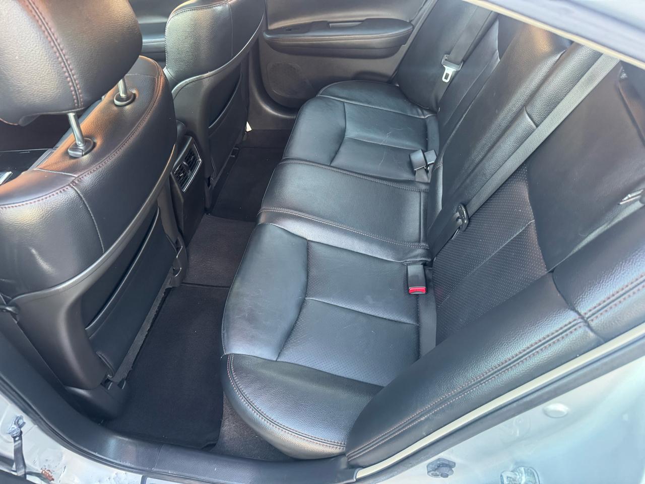 Nissan Maxima SV 2011