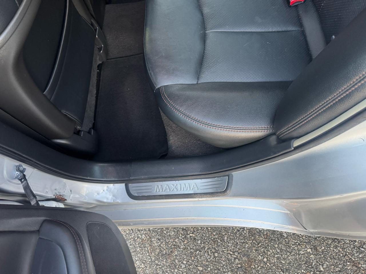 Nissan Maxima SV 2011