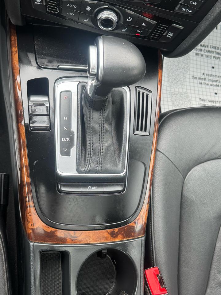 Audi A4 2.0T Sedan quattro Tiptronic 2013