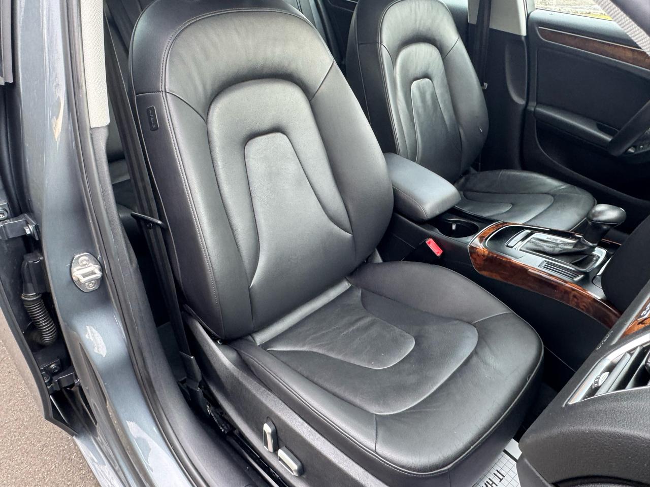 Audi A4 2.0T Sedan quattro Tiptronic 2013