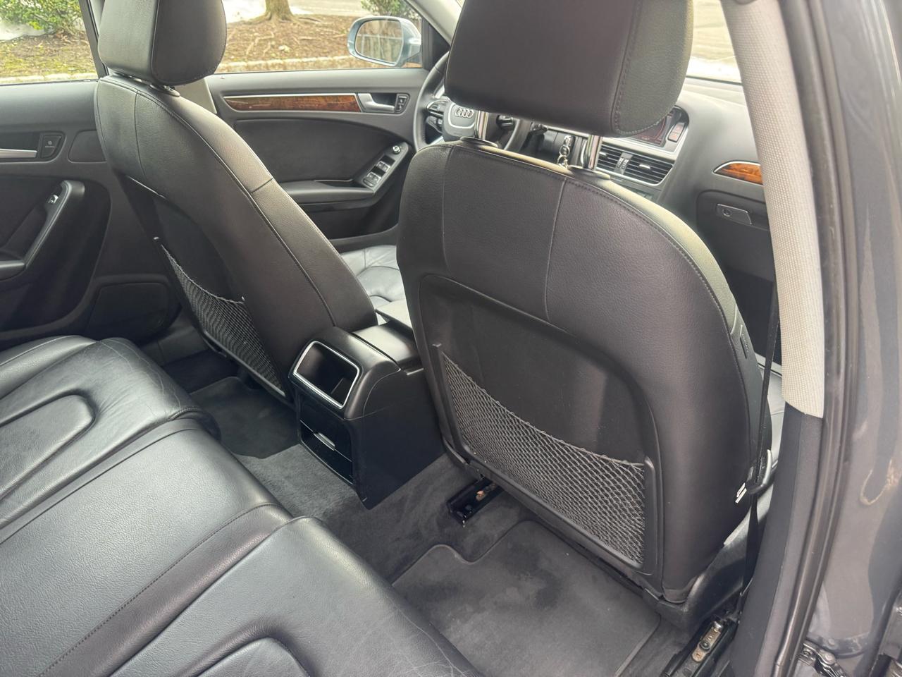 Audi A4 2.0T Sedan quattro Tiptronic 2013