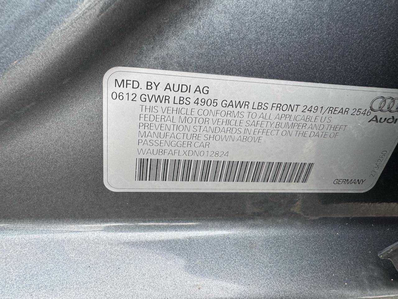 Audi A4 2.0T Sedan quattro Tiptronic 2013