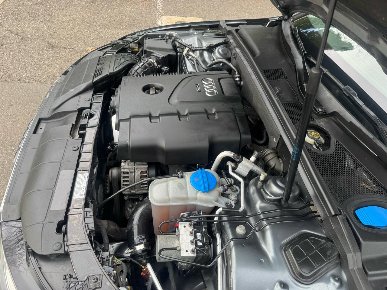 Audi A4 2.0T Sedan quattro Tiptronic 2013