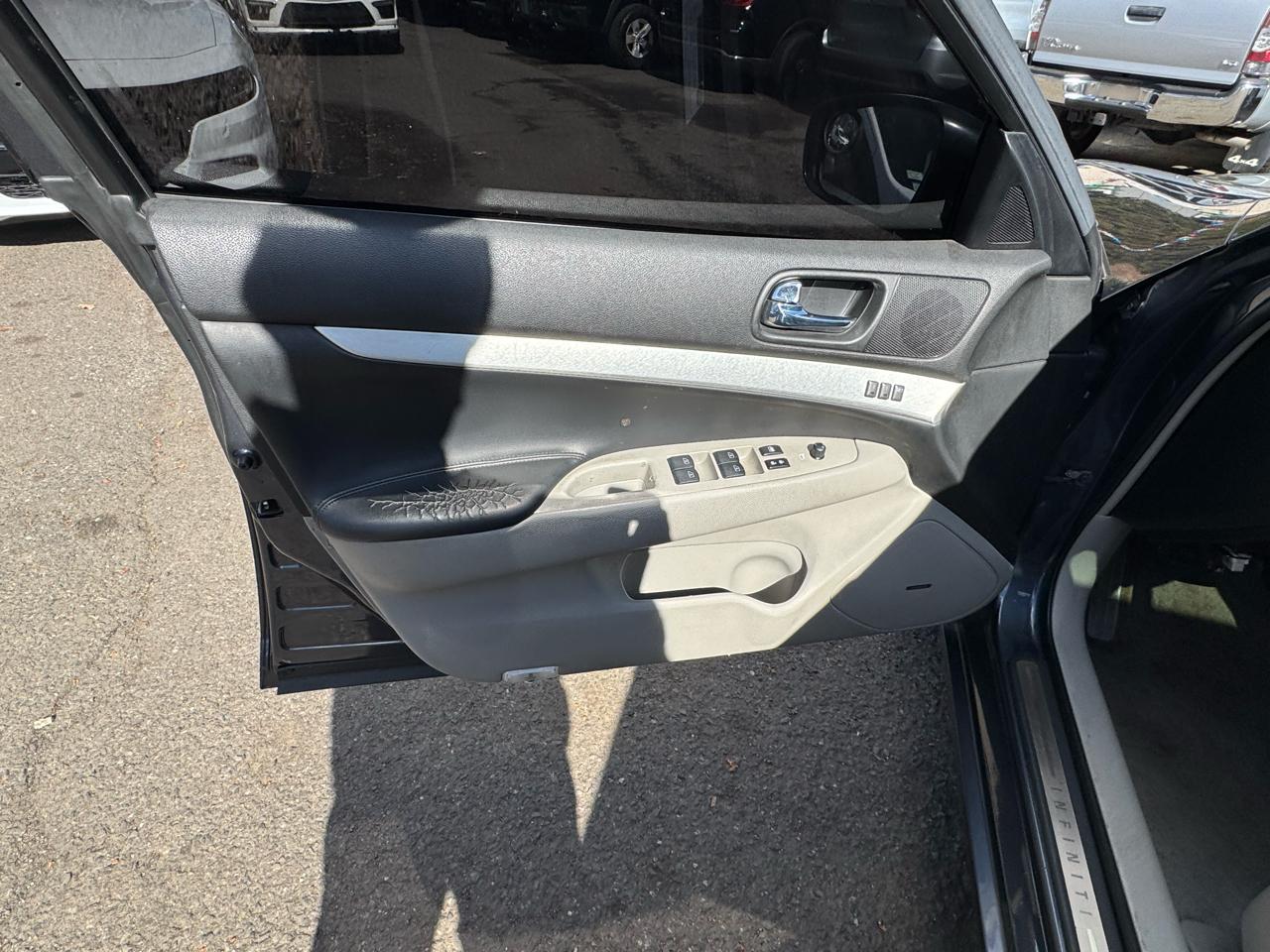 Infiniti G Sedan G37x AWD 2009