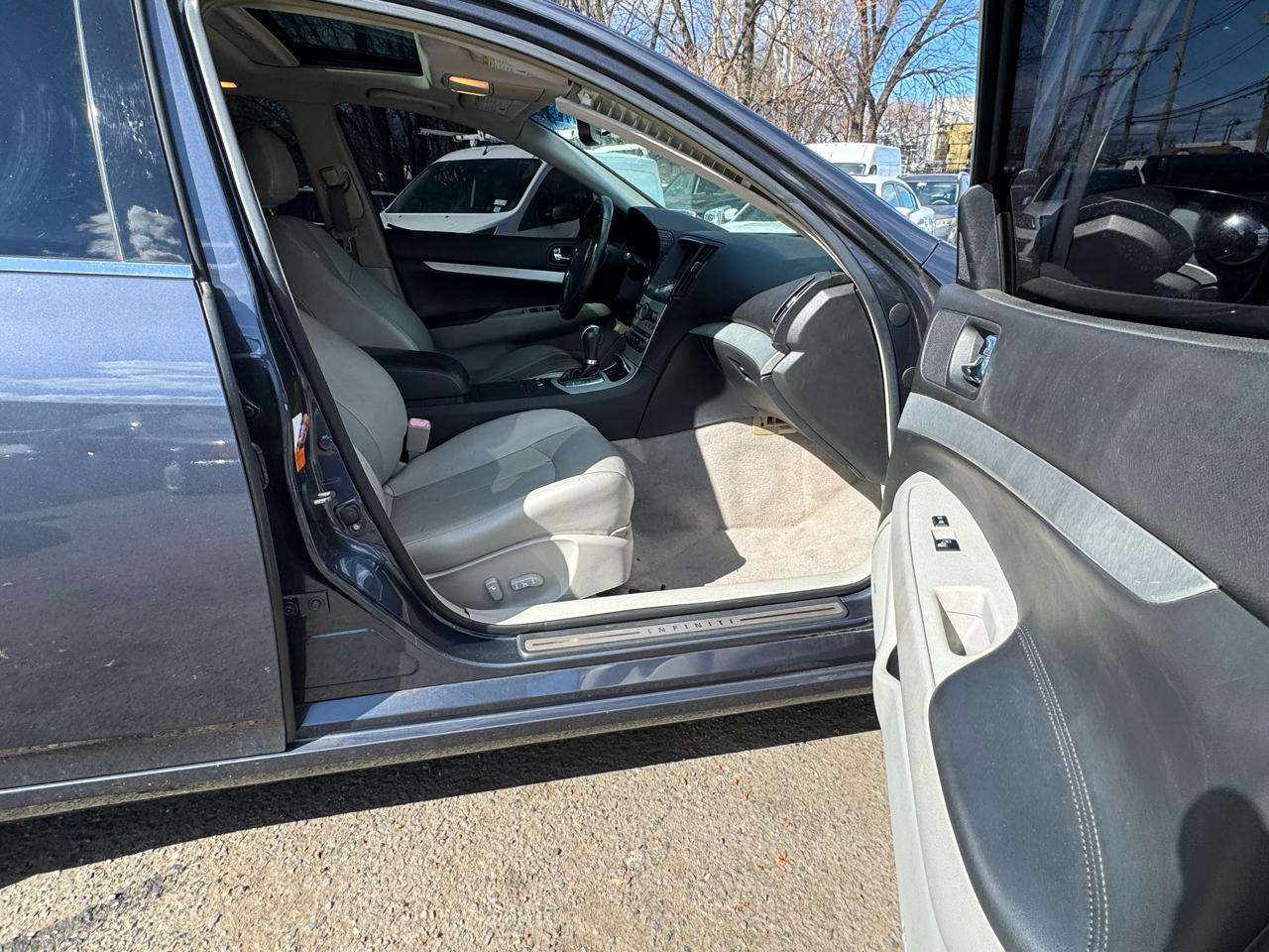 Infiniti G Sedan G37x AWD 2009