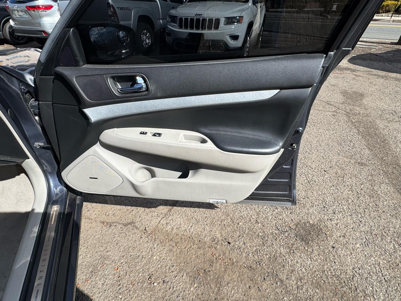 Infiniti G Sedan G37x AWD 2009