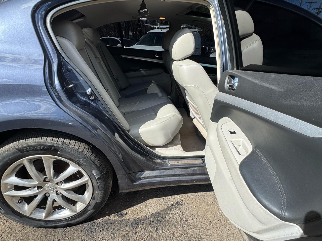 Infiniti G Sedan G37x AWD 2009