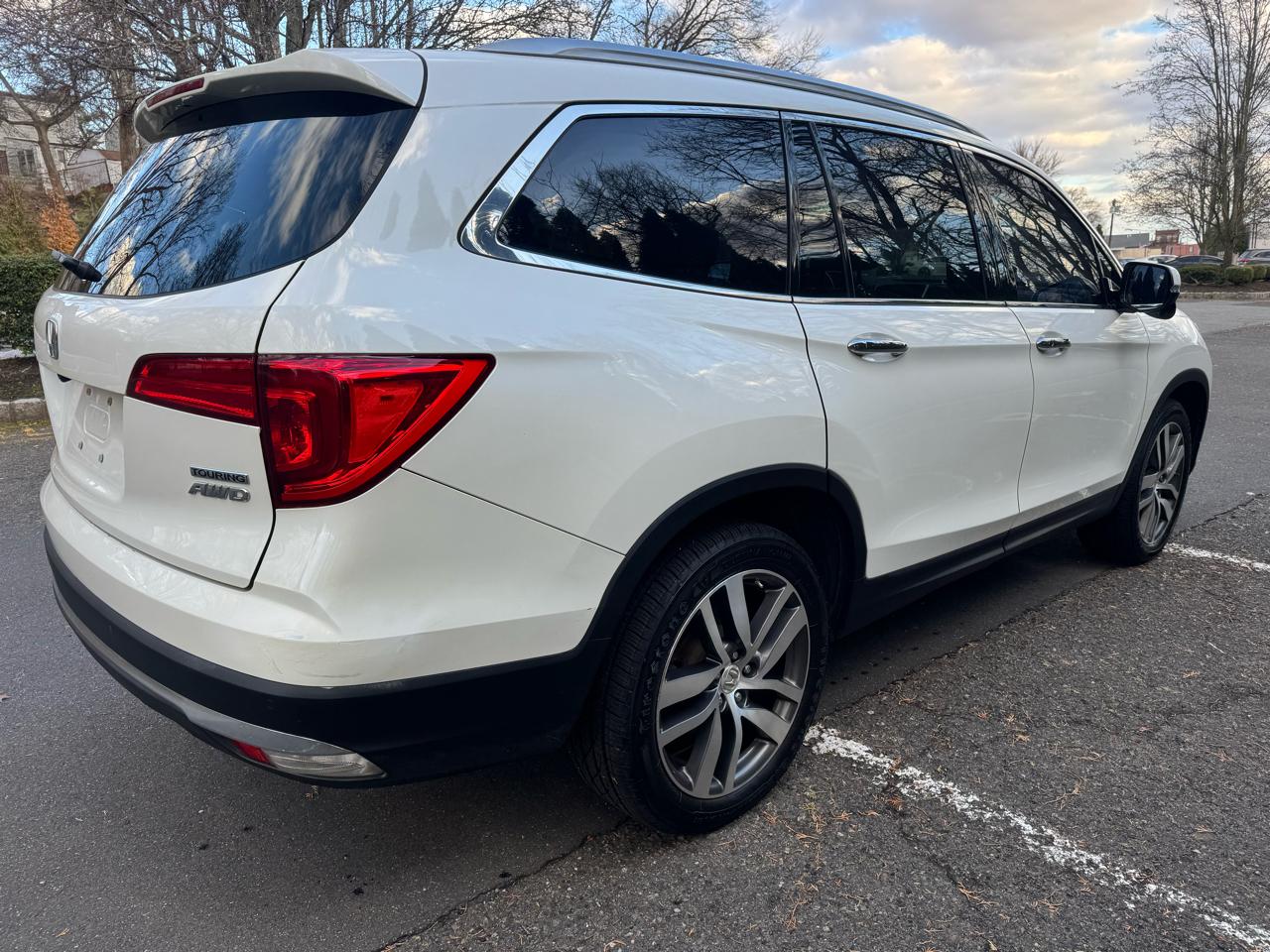 Honda Pilot Touring 4WD 2017